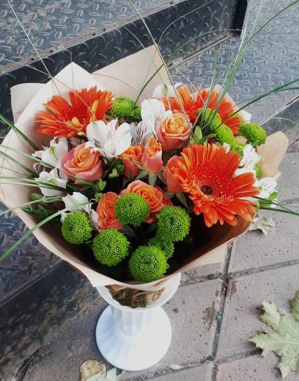 Букет цветов из: Герберы, Хризантемы, Альстромерии и Розы в Тельме
