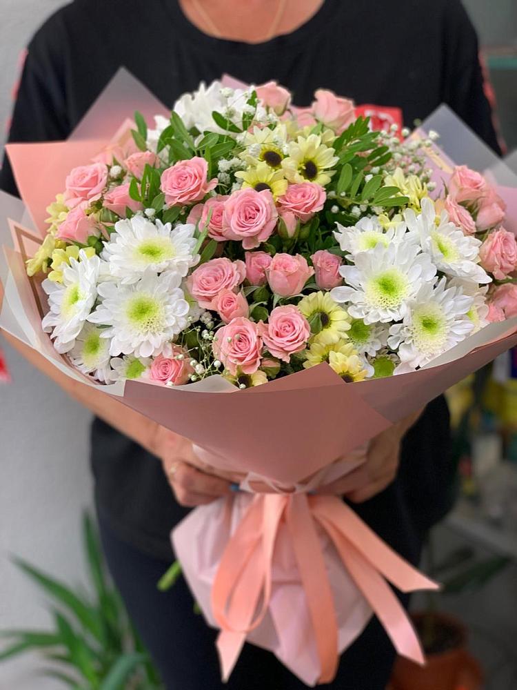 Букет цветов из: Розы и Хризантемы в Тельме