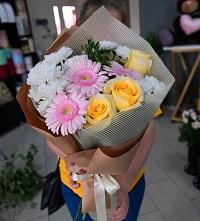 Букет цветов из:  Герберы, Розы и Хризантемы в Тельме
