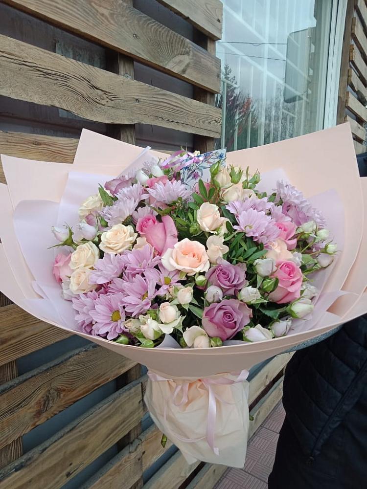 Букет цветов из: Розы и Хризантемы в Тельме