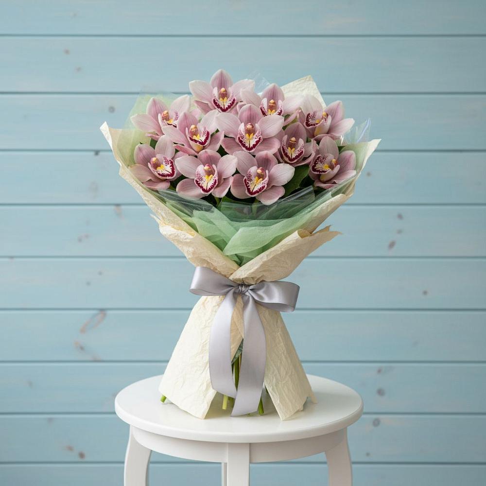 Букет цветов из: Орхидеи и Розы в Тельме