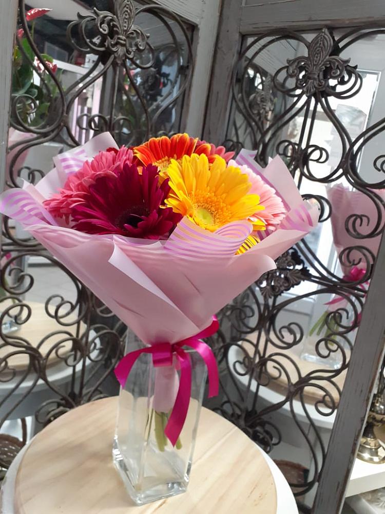 Букет цветов из: Герберы в Тельме