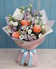 Букет цветов из:  Лизиантусы, Розы, Альстромерии и Гипсофила #REPLACE_PRED# Тельме