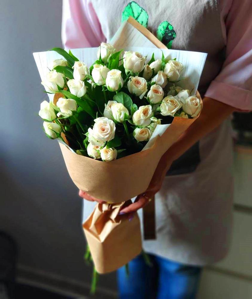 Букет цветов из: Розы в Тельме