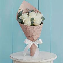 Букет цветов из:  Розы в Тельме