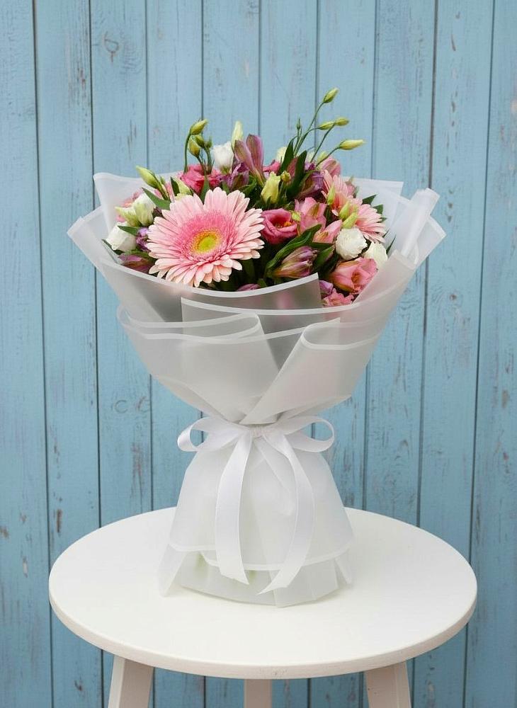 Букет цветов из: Герберы, Альстромерии и Лизиантусы в Тельме