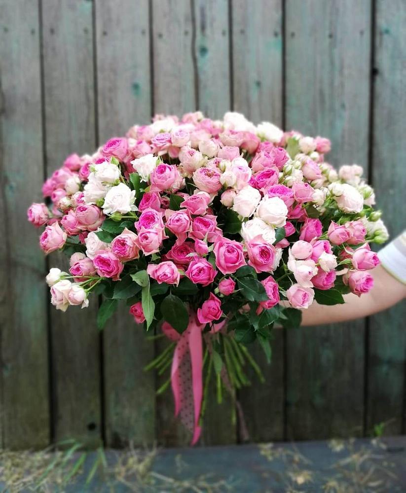 Букет Розовые кустовые розы Натали и Лав Лидия в Тельме
