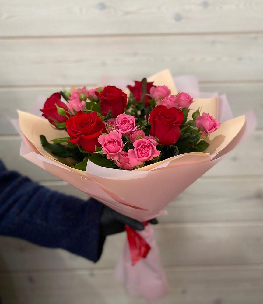 Букет цветов из: Розы в Тельме