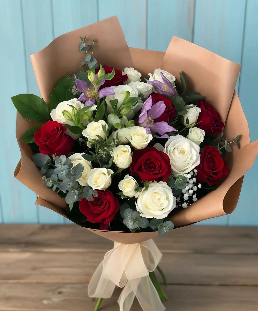 Букет цветов из: Розы и Альстромерии в Тельме